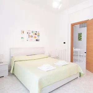 Appartamento Cozy De Gasperi, Bari